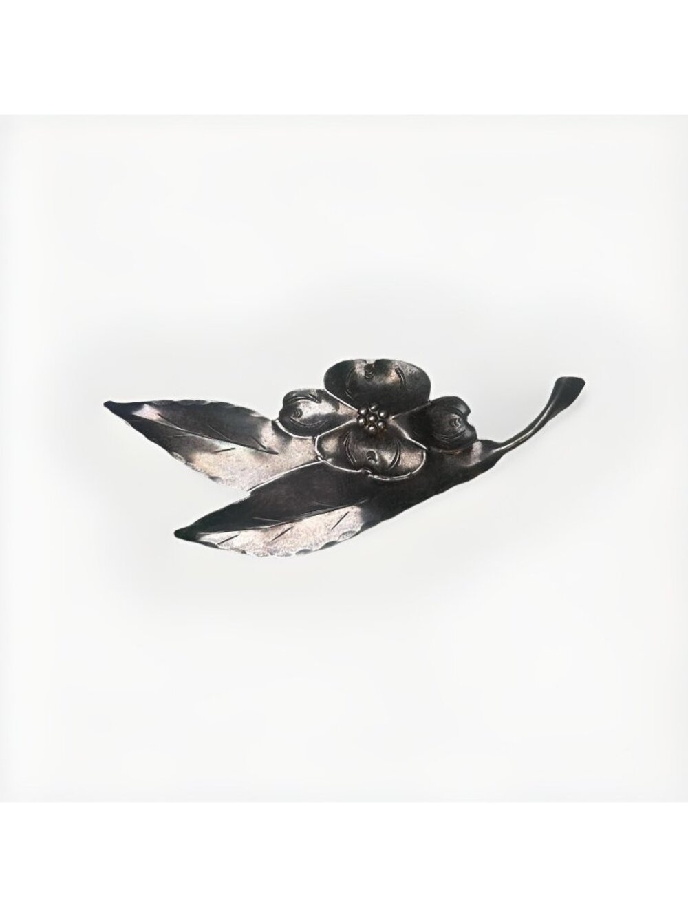 Stuart NYE Brooch Sterling Silver Large Dogwood & Leaves Vintage Jewelry Flower